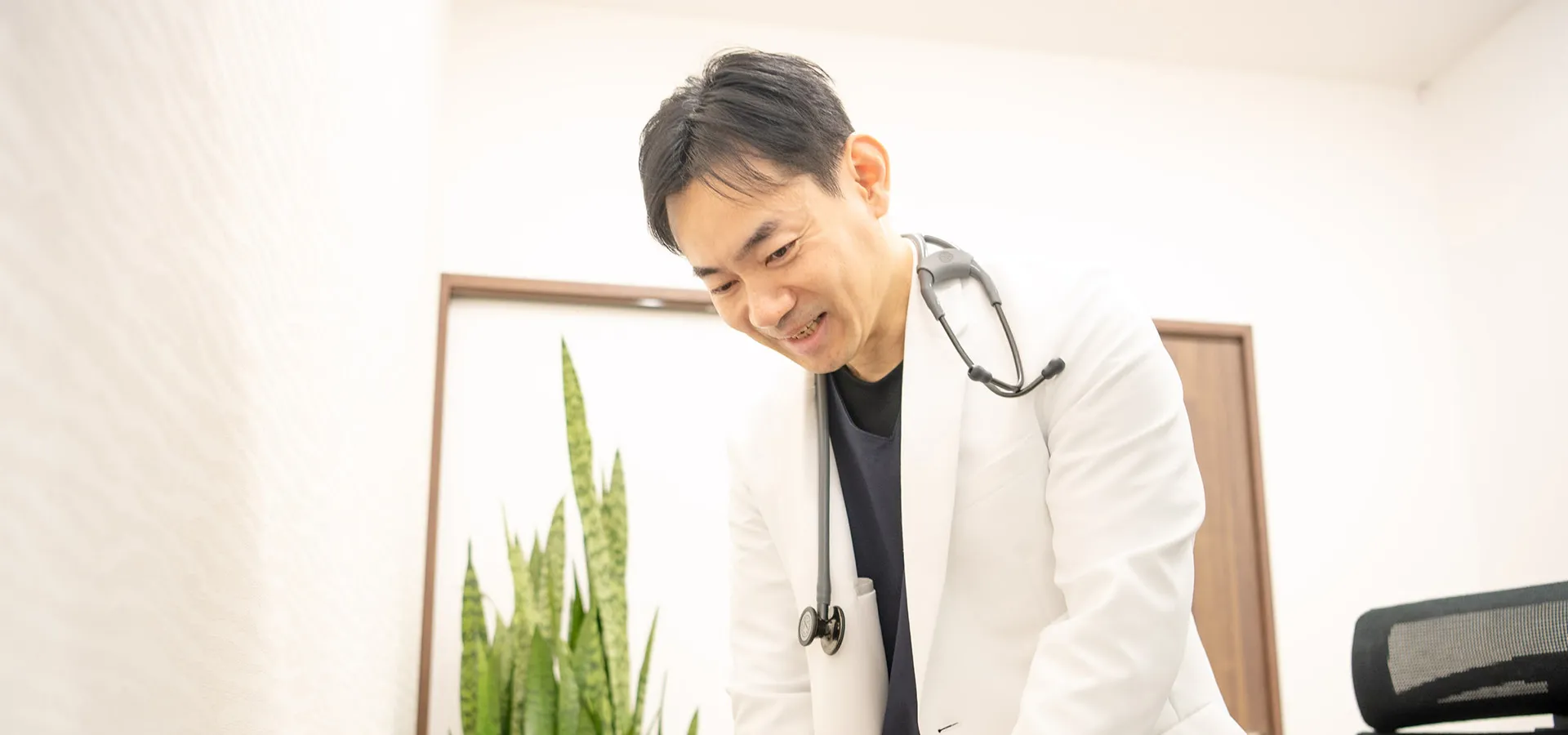 メインビジュアル02（PC）